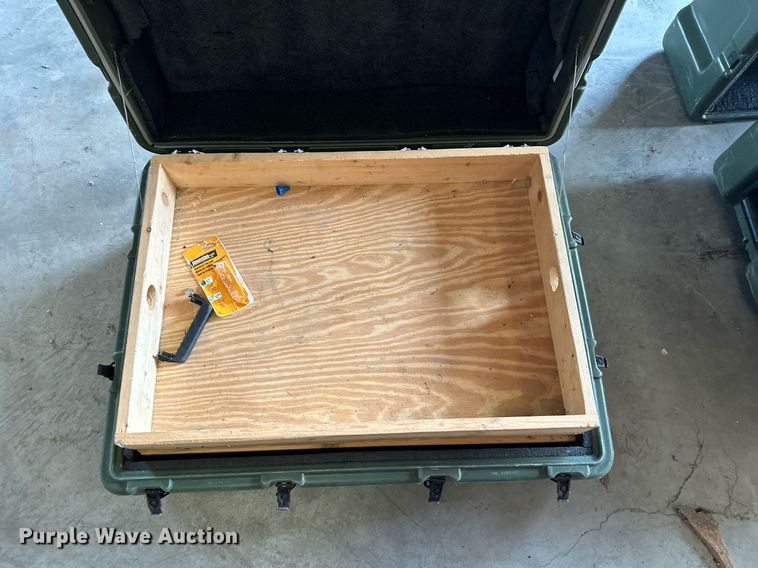 image for item OF9117 (2) storage boxes