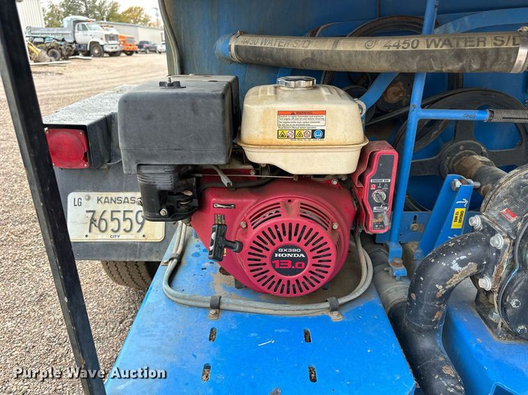 image for item OK9044 2009 Kincaid Agi-Gator 550 V2  hydroseeder