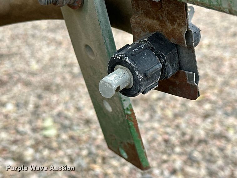 image for item OK9045 1990 Cub Cadet 2182  compact tractor