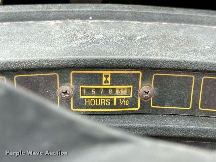 image for item OK9045 1990 Cub Cadet 2182  compact tractor