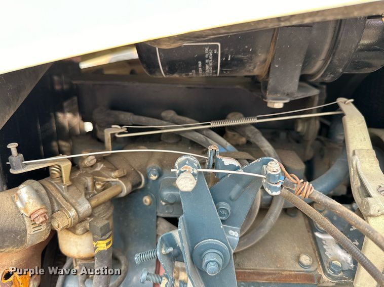 image for item OK9045 1990 Cub Cadet 2182  compact tractor