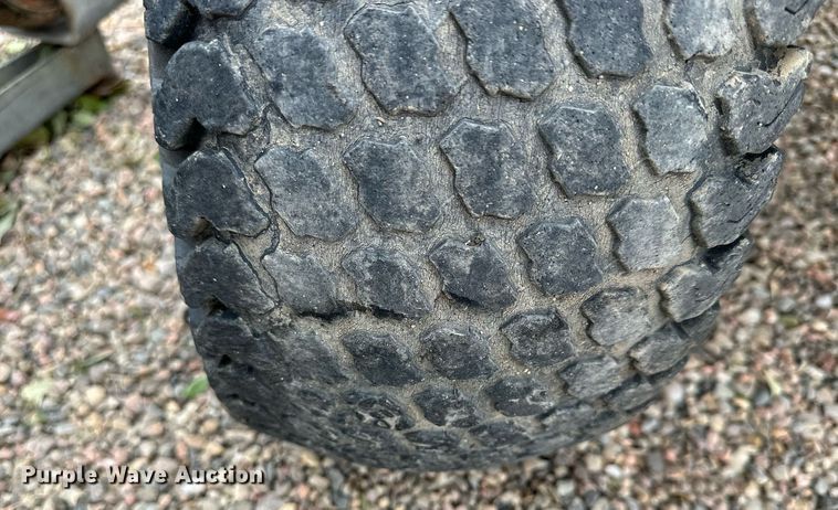 image for item OK9045 1990 Cub Cadet 2182  compact tractor