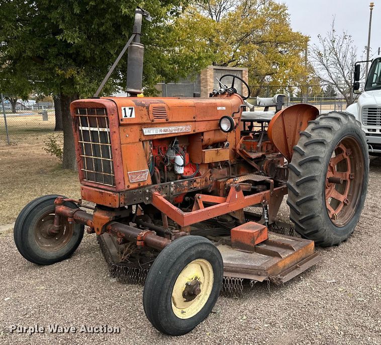 image for item OK9046 1971 International Farmall 544  tractor