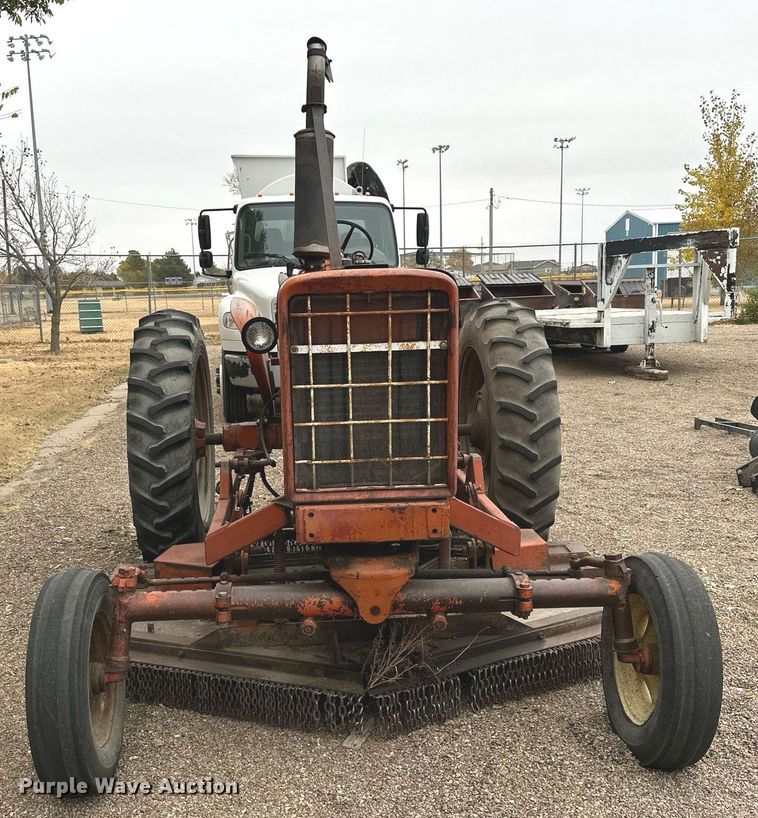image for item OK9046 1971 International Farmall 544  tractor