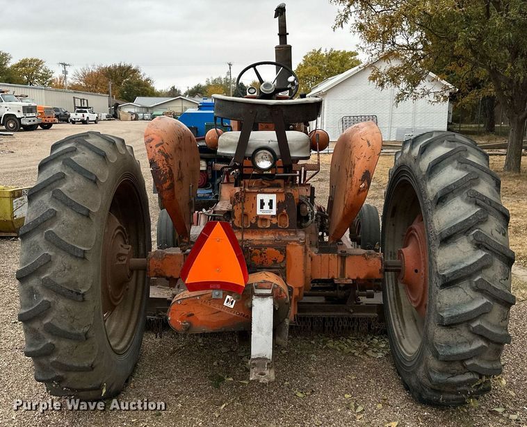 image for item OK9046 1971 International Farmall 544  tractor