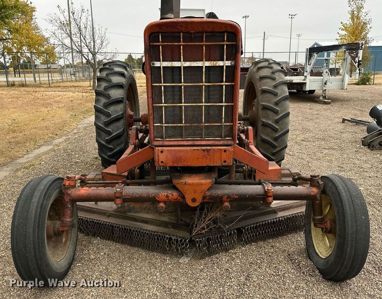 image for item OK9046 1971 International Farmall 544  tractor