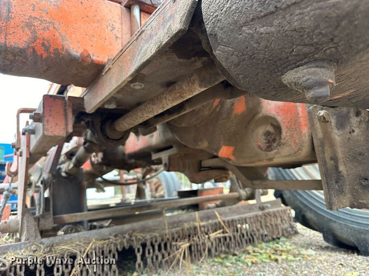 image for item OK9046 1971 International Farmall 544  tractor