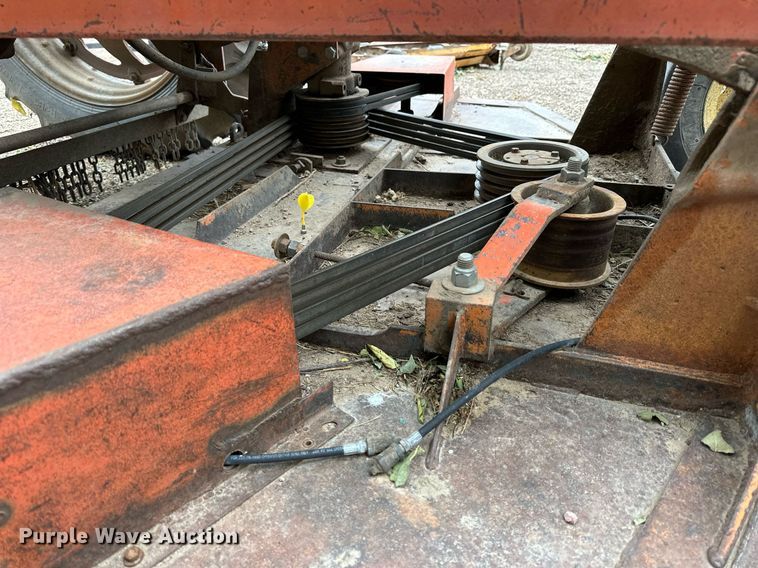 image for item OK9046 1971 International Farmall 544  tractor