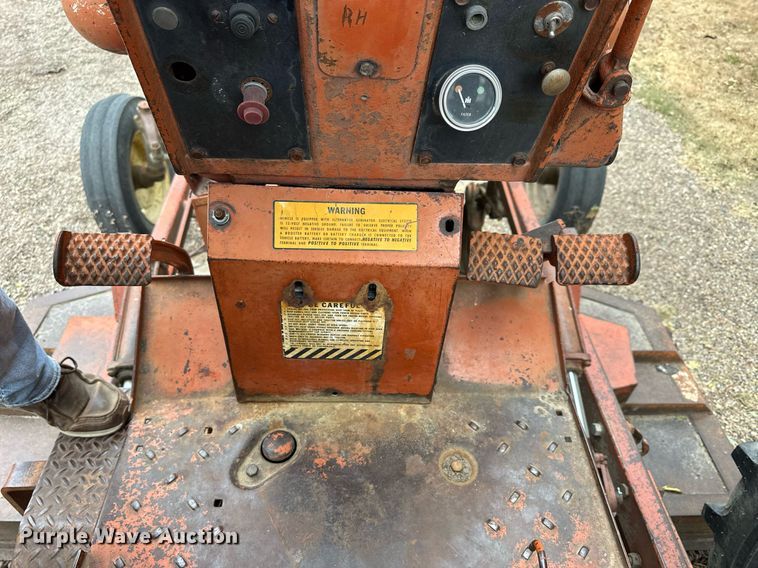 image for item OK9046 1971 International Farmall 544  tractor