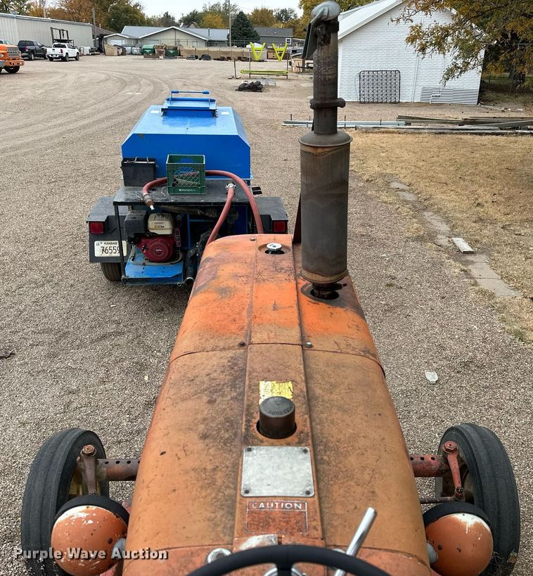 image for item OK9046 1971 International Farmall 544  tractor