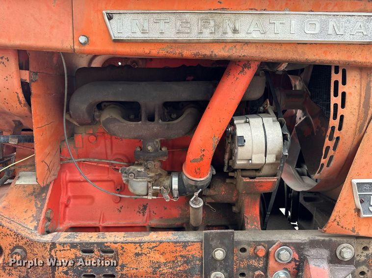 image for item OK9046 1971 International Farmall 544  tractor