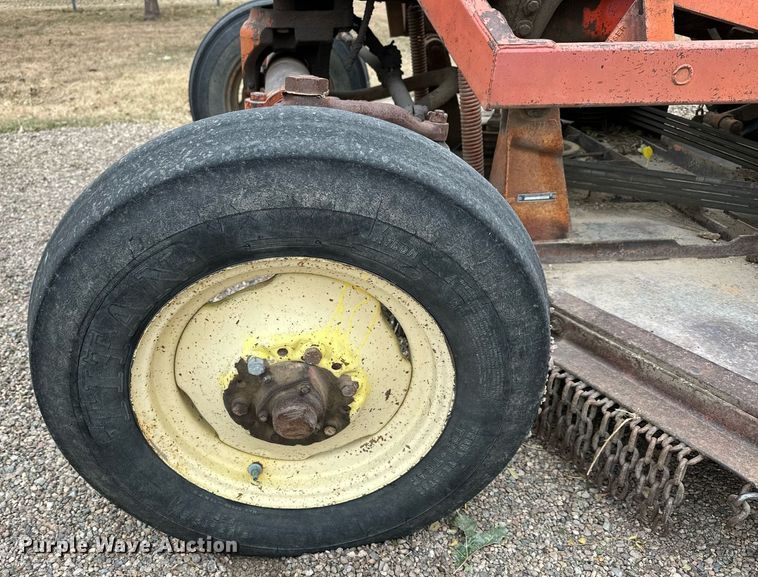 image for item OK9046 1971 International Farmall 544  tractor