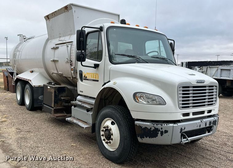 image for item OK9047 2012 Freightliner Business Class M2  refuse truck