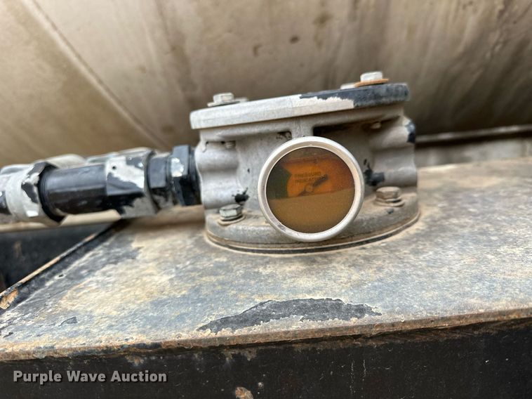 image for item OK9047 2012 Freightliner Business Class M2  refuse truck