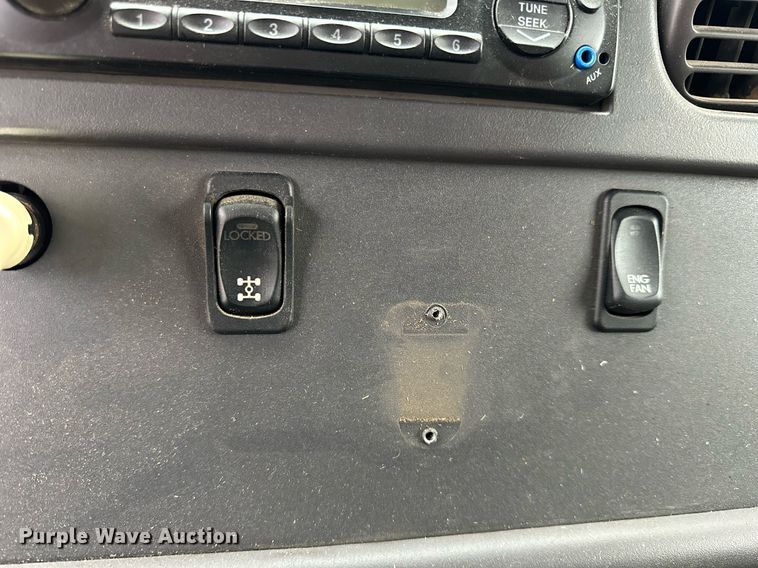 image for item OK9047 2012 Freightliner Business Class M2  refuse truck