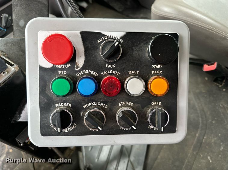 image for item OK9047 2012 Freightliner Business Class M2  refuse truck