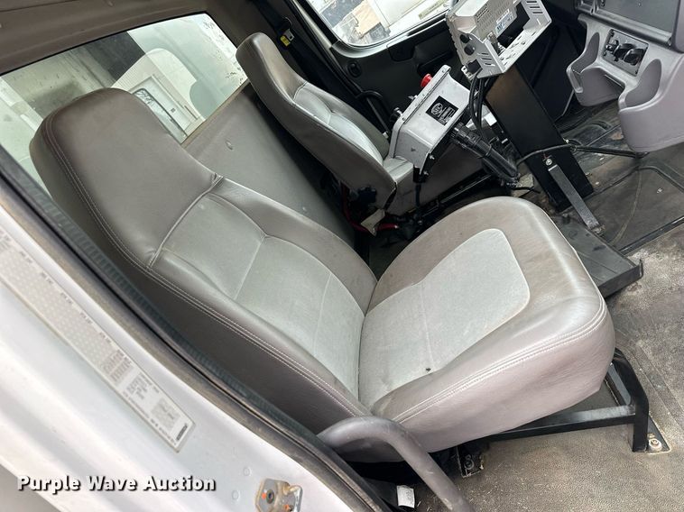 image for item OK9047 2012 Freightliner Business Class M2  refuse truck