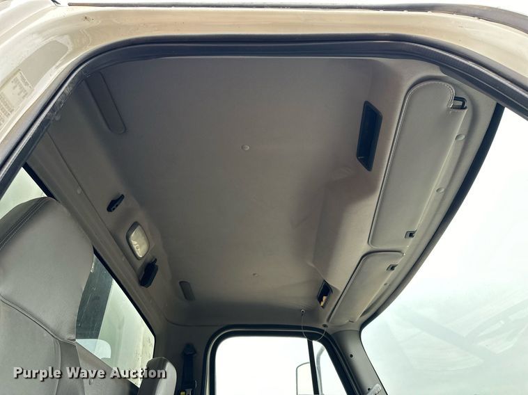 image for item OK9047 2012 Freightliner Business Class M2  refuse truck