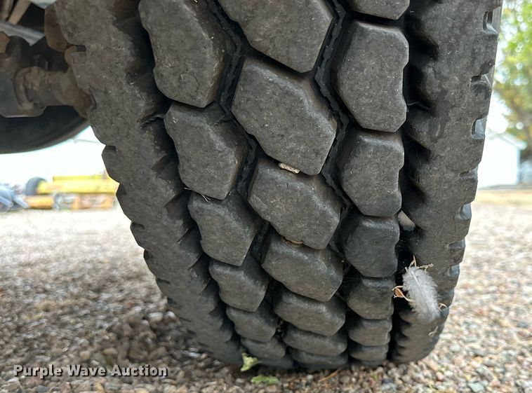 image for item OK9047 2012 Freightliner Business Class M2  refuse truck