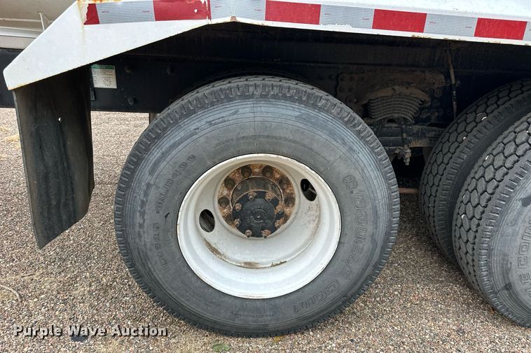 image for item OK9047 2012 Freightliner Business Class M2  refuse truck