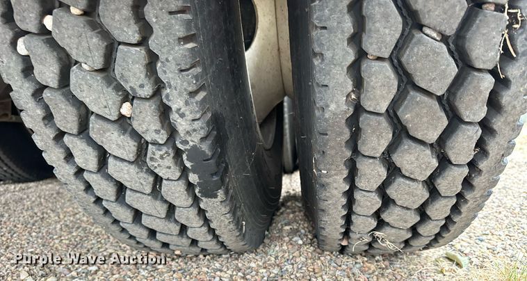 image for item OK9047 2012 Freightliner Business Class M2  refuse truck