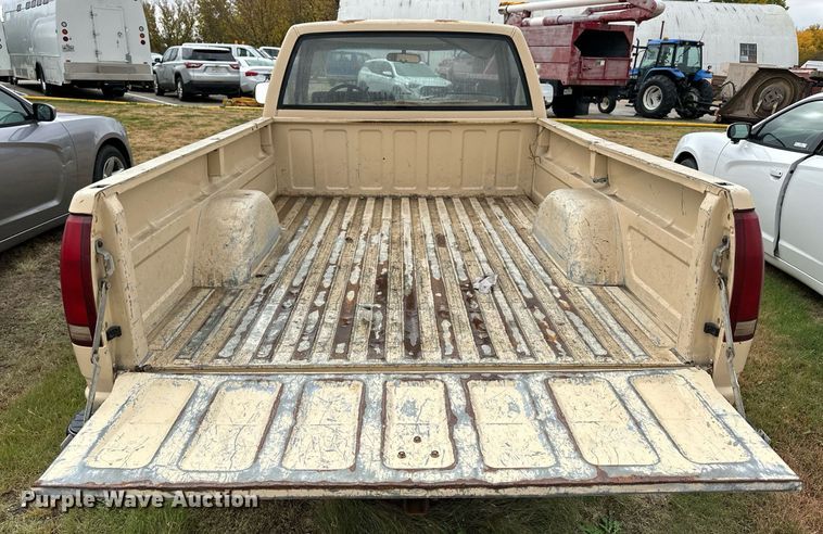 image for item OK9062 1988 Chevrolet C2500  pickup truck