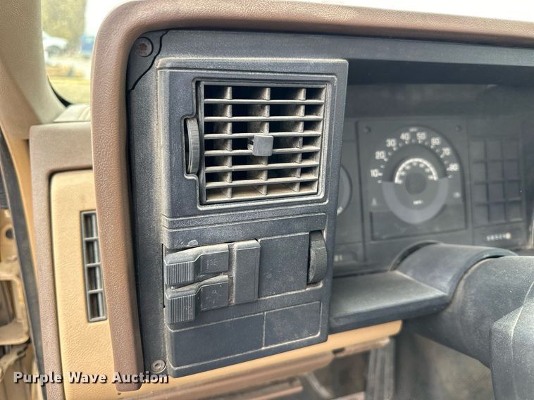 image for item OK9062 1988 Chevrolet C2500  pickup truck