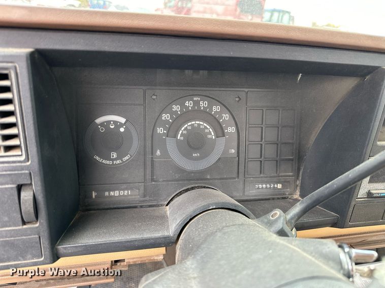 image for item OK9062 1988 Chevrolet C2500  pickup truck