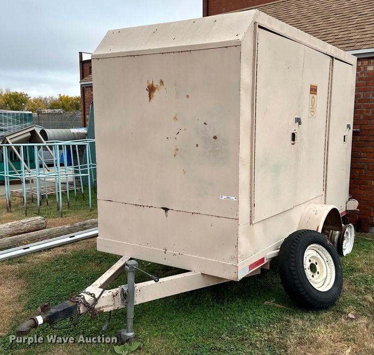 image for item OK9071 Enclosed cargo trailer