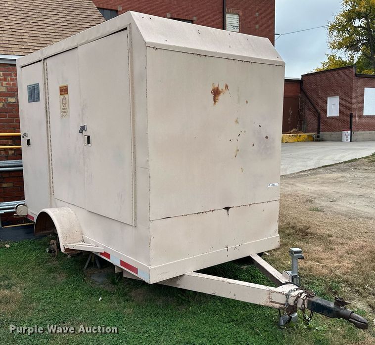 image for item OK9071 Enclosed cargo trailer