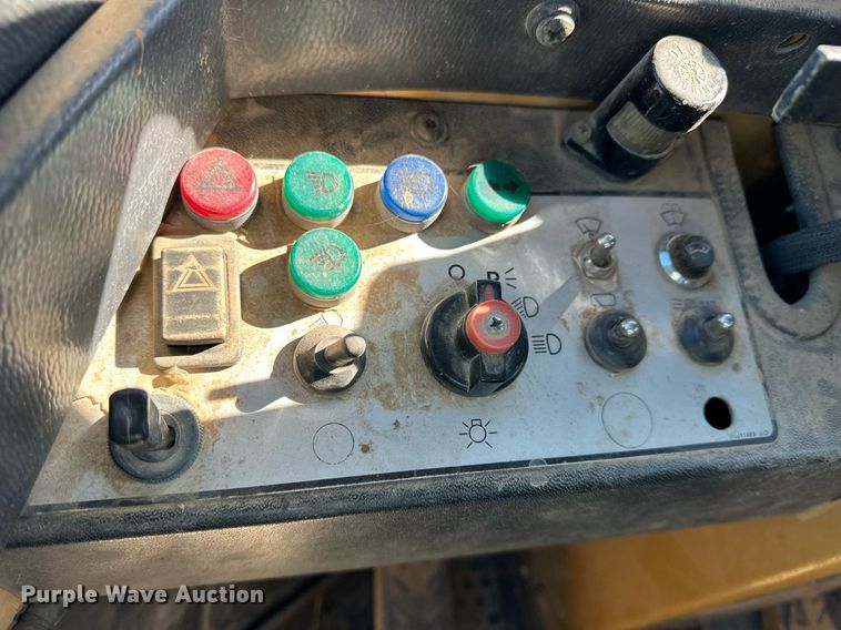 image for item OK9098 1990 Fiat-Allis FR15B Turbo  wheel loader