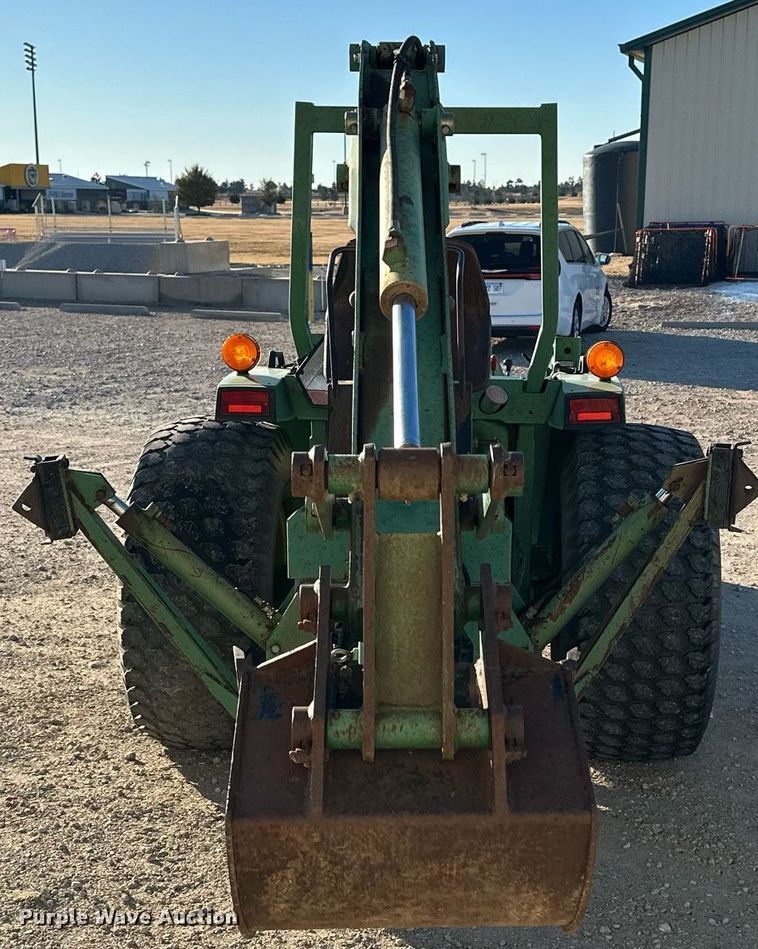 image for item OK9123 1995 John Deere 970  MFWD tractor