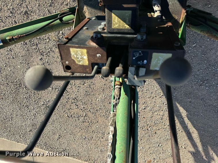 image for item OK9123 1995 John Deere 970  MFWD tractor