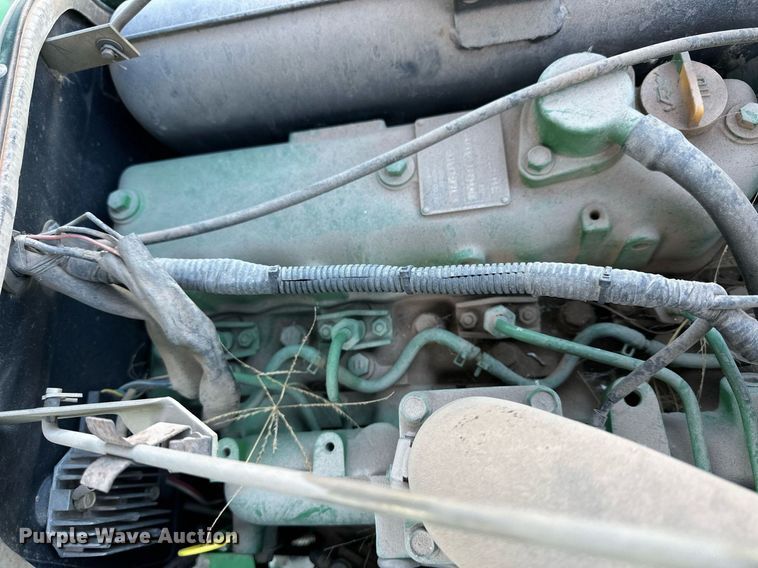 image for item OK9123 1995 John Deere 970  MFWD tractor