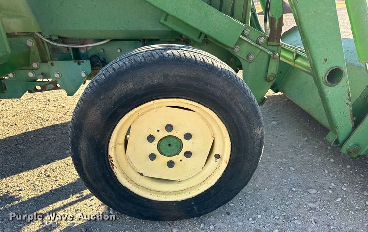 image for item OK9123 1995 John Deere 970  MFWD tractor