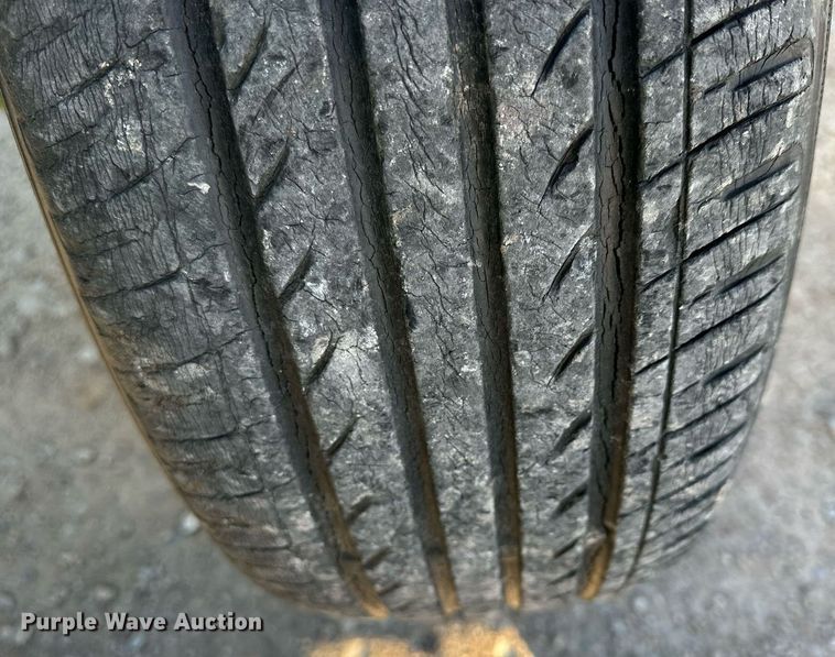 image for item OK9123 1995 John Deere 970  MFWD tractor