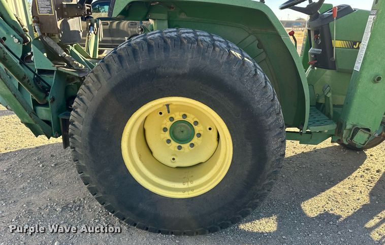 image for item OK9123 1995 John Deere 970  MFWD tractor