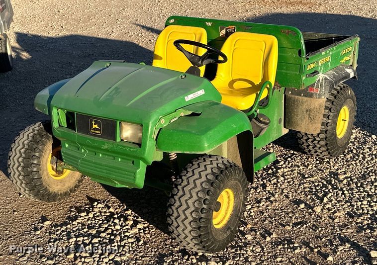 image for item OK9124 1999 John Deere Gator  utility vehicle