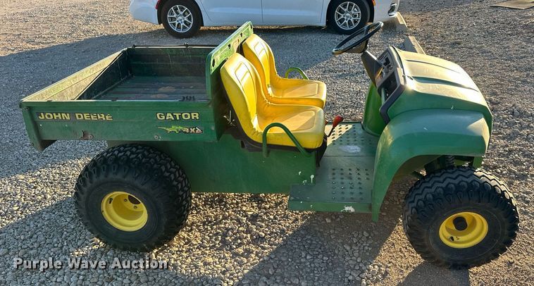 image for item OK9124 1999 John Deere Gator  utility vehicle