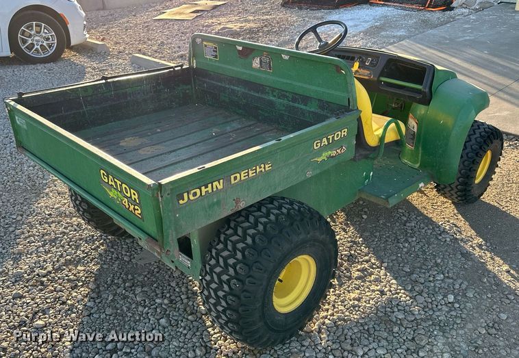 image for item OK9124 1999 John Deere Gator  utility vehicle