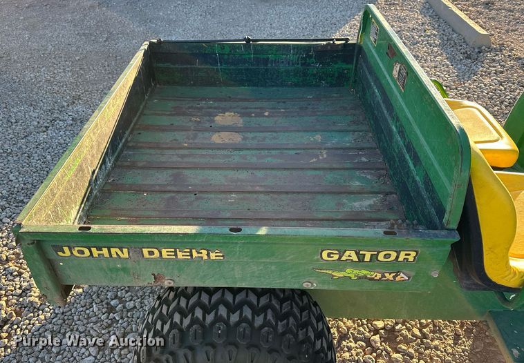 image for item OK9124 1999 John Deere Gator  utility vehicle