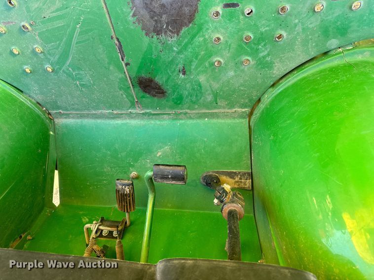 image for item OK9124 1999 John Deere Gator  utility vehicle