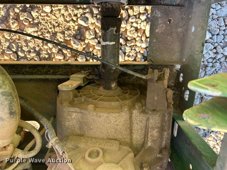 image for item OK9124 1999 John Deere Gator  utility vehicle