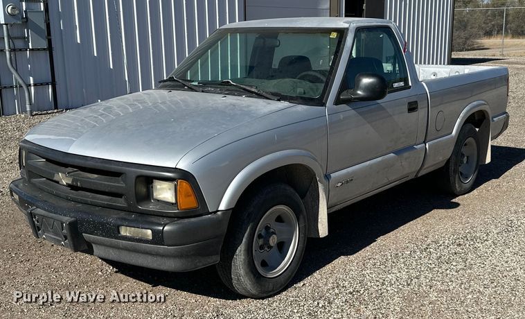 image for item OK9128 1996 Chevrolet S10  pickup truck