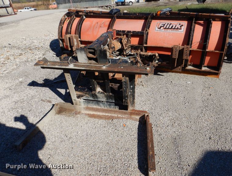 image for item OL9309 Flink 11' W snow plow 