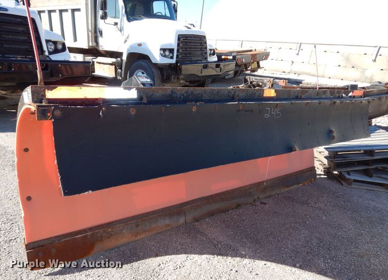 image for item OL9310 Flink  F711MA44B 11'W snow plow