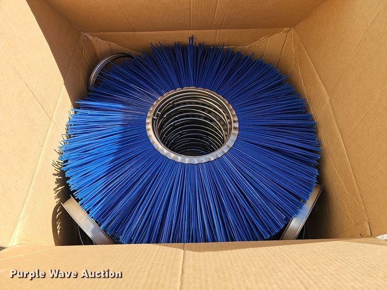 image for item OL9331 (55) broom bristles