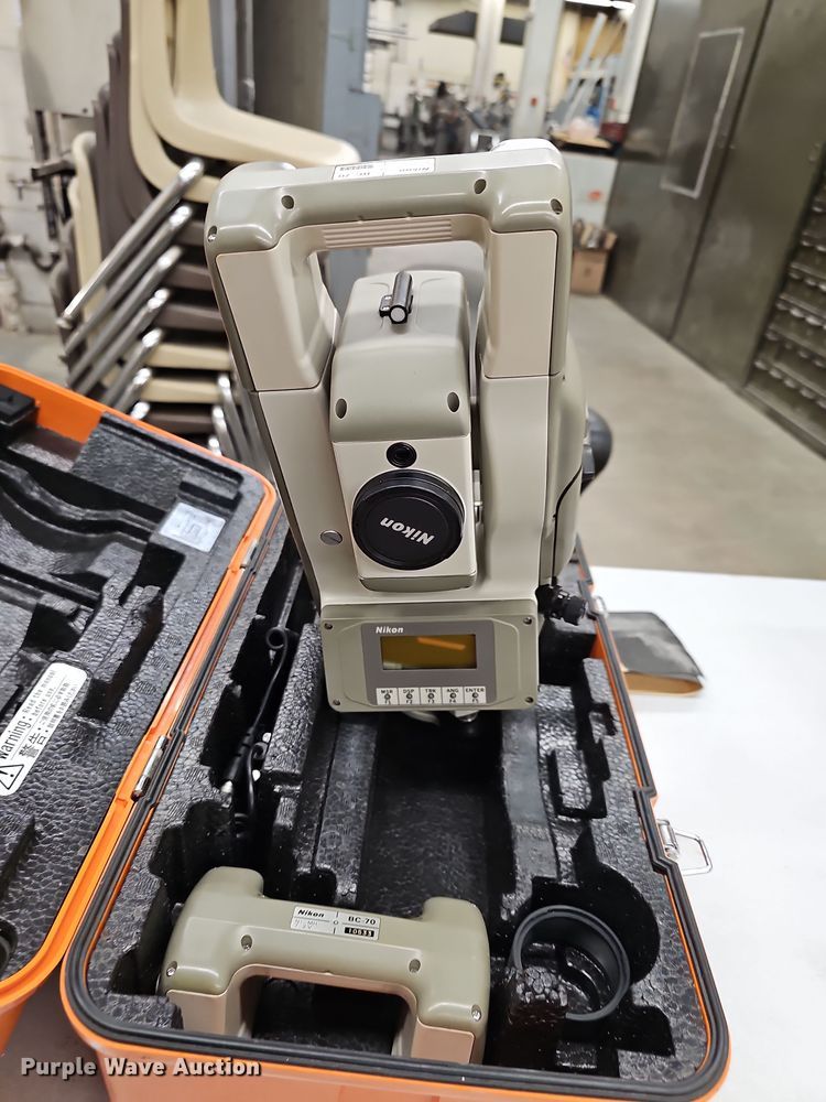 image for item OL9337 Nikon DTM820  grade laser