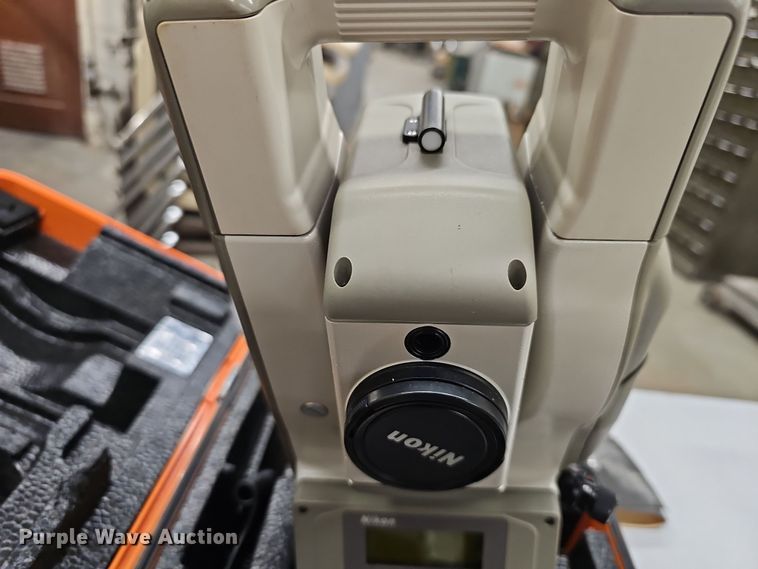 image for item OL9337 Nikon DTM820  grade laser