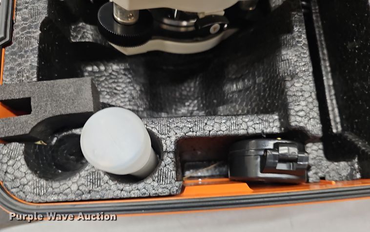 image for item OL9337 Nikon DTM820  grade laser